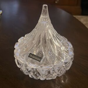 Crystal Kiss covered candy dish for the chocolate lover. Great gift idea
